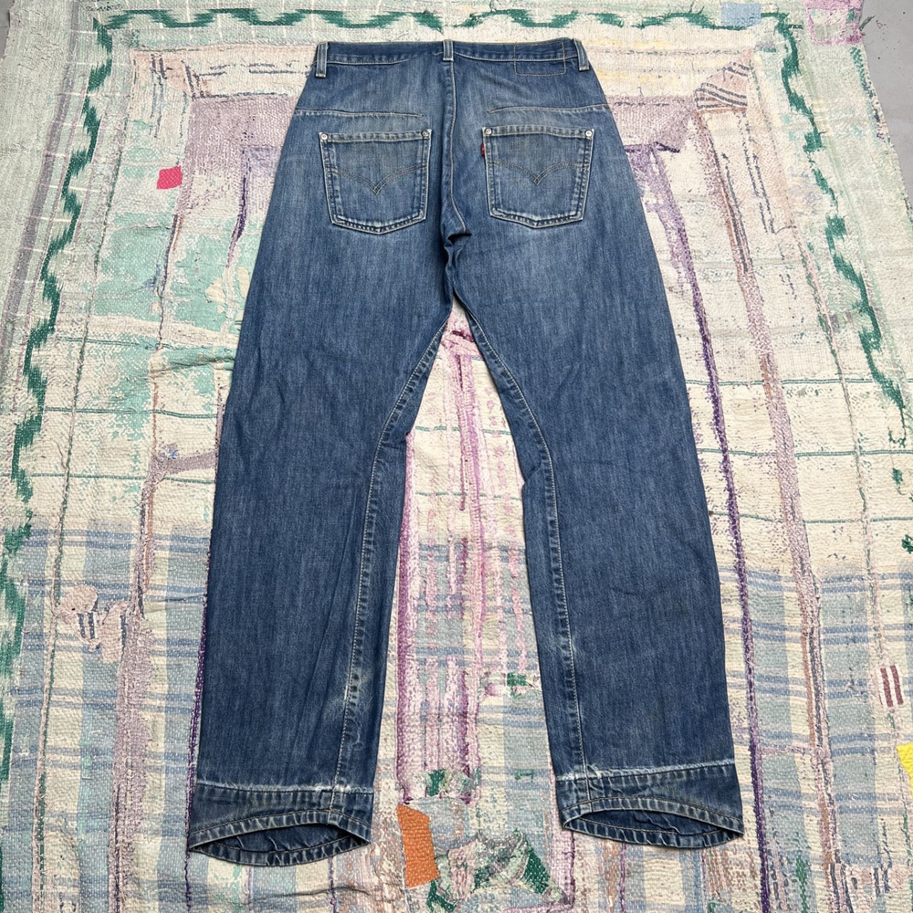 vintage Levis Engineered Jeans Mens Blue dark Wash Straight Twisted Fits 30x32